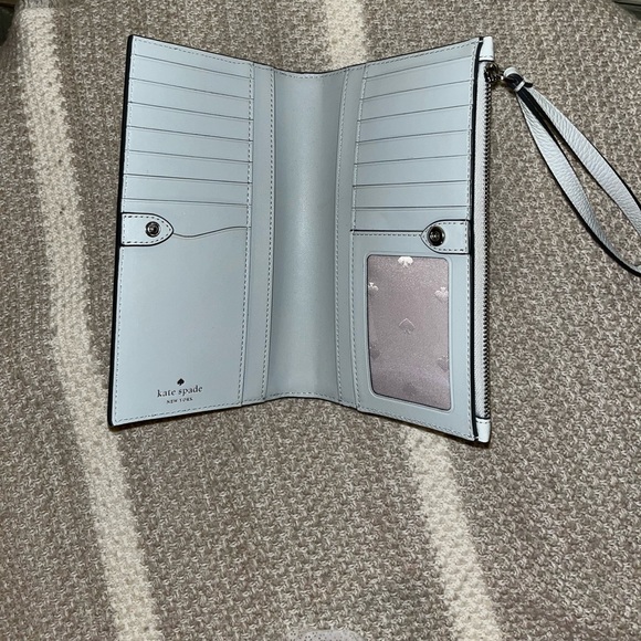 Kate Spade Wallet - Picture 3 of 4